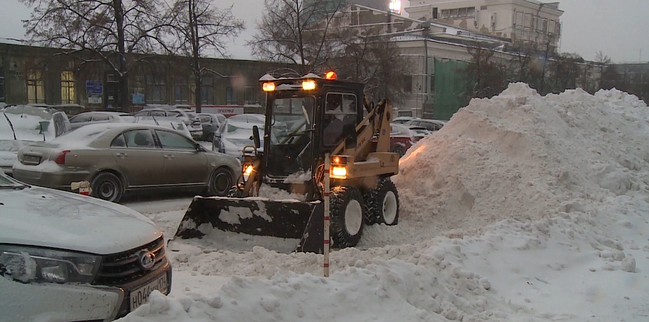 Власти Челябинска намерены жестче требовать с подрядчиков за некачественную уборку снега