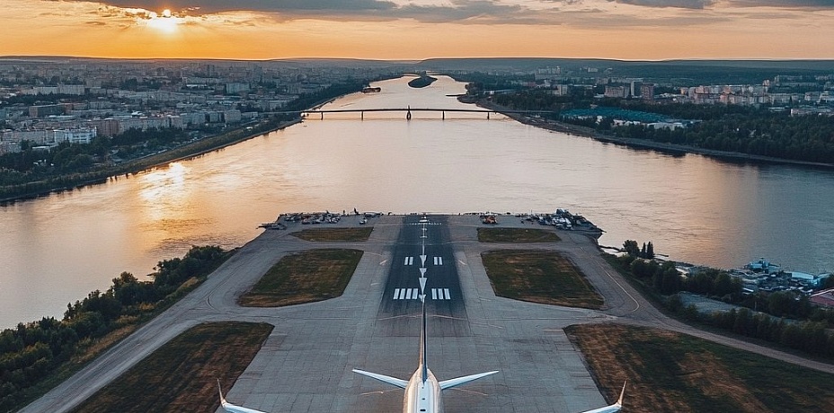 Пассажиры рейса Челябинск – Минск ждали вылета 13 часов 19 октябр