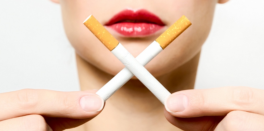 Женщины сложнее отказываются от сигарет