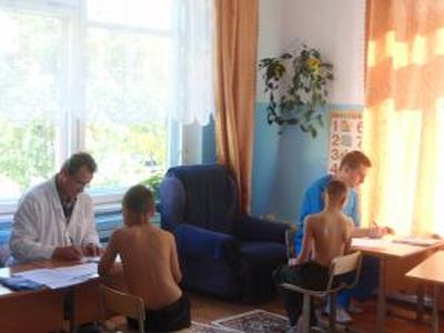С 12 марта на Южном Урале возобновилась диспансеризация подростков