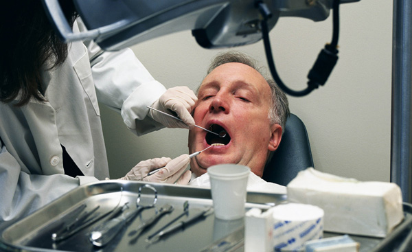 В Челябинске сложилась напряженная ситуация с бесплатным лечением зубов