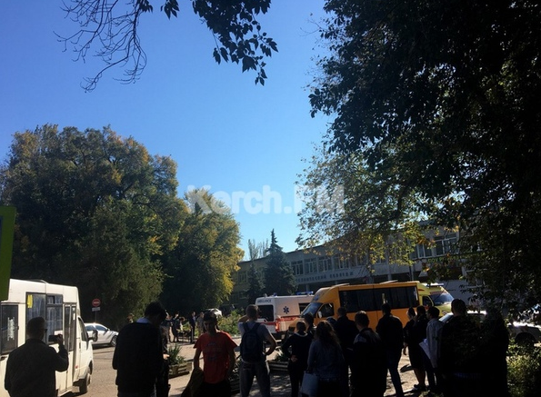 При взрыве в колледже в Керчи погибли 10 человек При взрыве в колледже в Керчи погибли 10 человек
