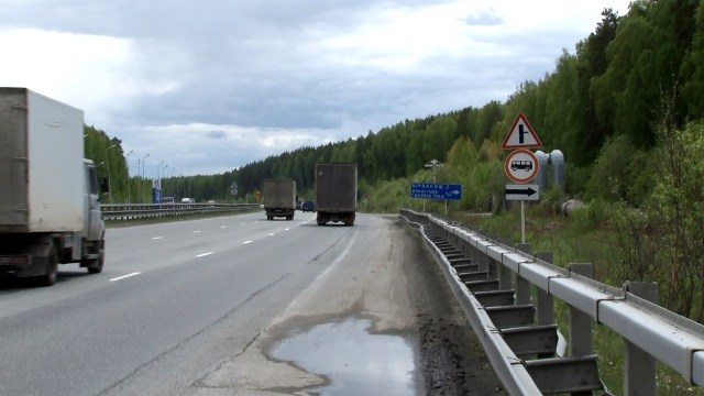 Автобусам запретили движение по некоторым дорогам в Свердловской области