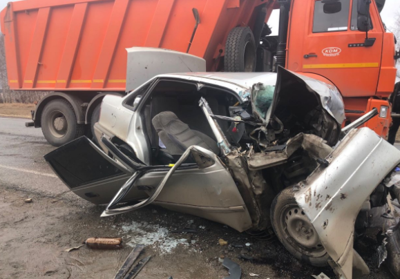 В страшном ДТП в Челябинской области погиб пассажир Daewoo Nexia