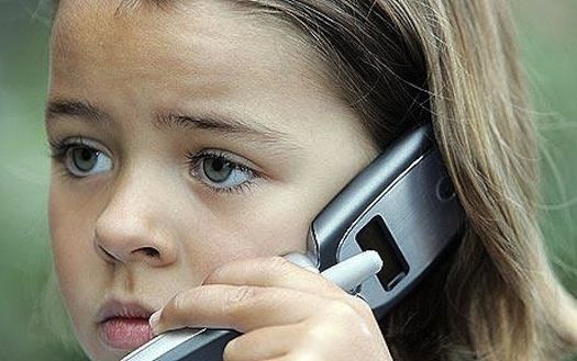 Южноуральцам по телефону доверия помогает психолог