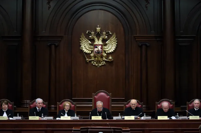 Конституционный суд поддержал поправки к Конституции