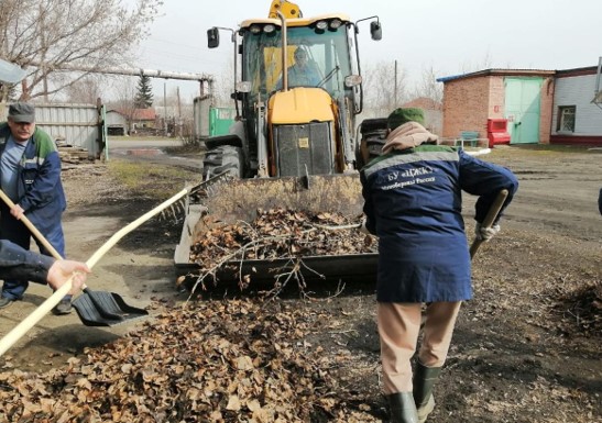 Челябинские военные коммунальщики наводят порядок к весне