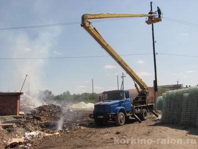 Пожар на территории стекольного завода в Коркино оставил город без воды и электричества