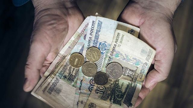 Пенсионеры России в реальности получают в среднем на 30 % меньше официальных цифр