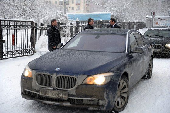 Госдума РФ приняла законопроект, который введет налог на роскошные автомобили