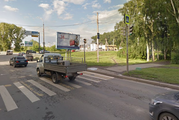 В Екатеринбурге автоледи сбила мать с детьми на пешеходном переходе