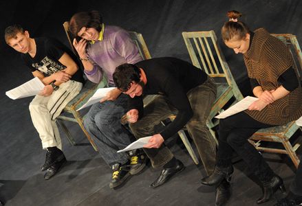 Первый фестиваль «Новая драма в Челябинске» открылся нерядовой премьерой Камерного театра «Утюги» по пьесе Анны Яблонской