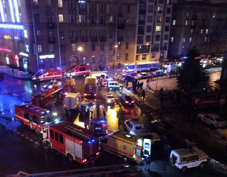 В Петербурге в магазине "Перекресток" прогремел взрыв