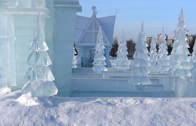 Ледовый городок в Челябинске перекроет движение на автодороге