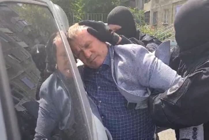 В Челябинске за взятку задержали замруководителя челябинского управления ПФР 