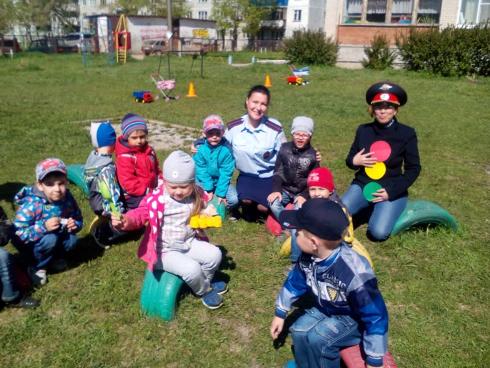 В Чебаркульском районе сотрудники ОГИБДД посетили детские сады