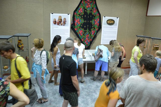 В музее историко-археологического заповедника «Аркаим»  открылась выставки «Художественные лаки России. Роспись по дереву» 
