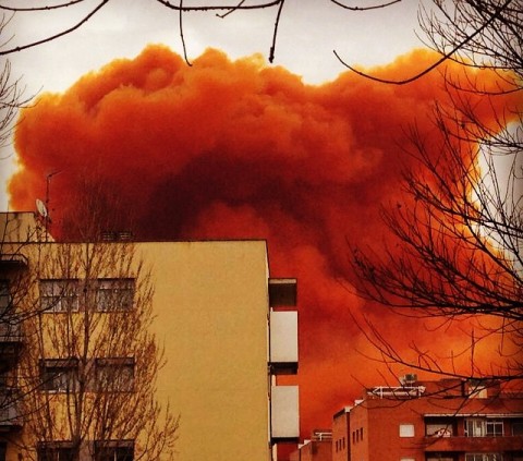 Слухи о "ядовитом облаке" из Челябинска тревожат жителей Екатеринбурга