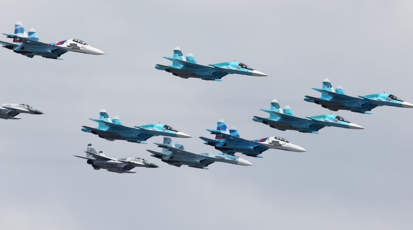 В небе над Челябинском состоится авиапарад истребителей СУ-34 