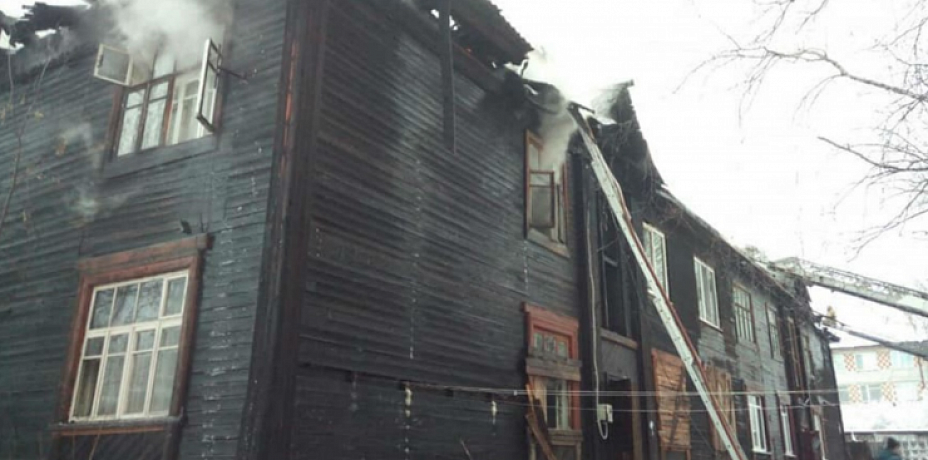 В Соликамске сгорел многоквартирный дом