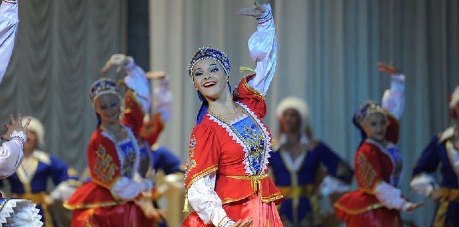 Нью-Йорк восторгался танцами челябинского ансамбля танца «Урал»