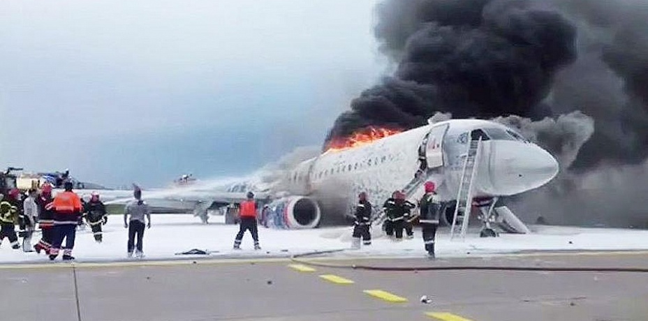 Глава Челябинской области выразил соболезнования родственникам погибших в сгоревшем самолете