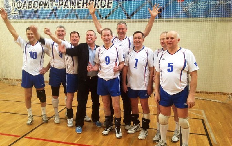 posle-igri-v-voleybol-on-ee-trahnul-ishim-porno-akterov