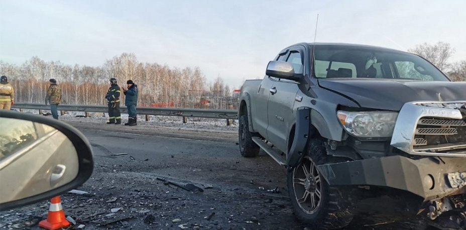 Молодой водитель и пассажир погибли в столкновении иномарок под Челябинском