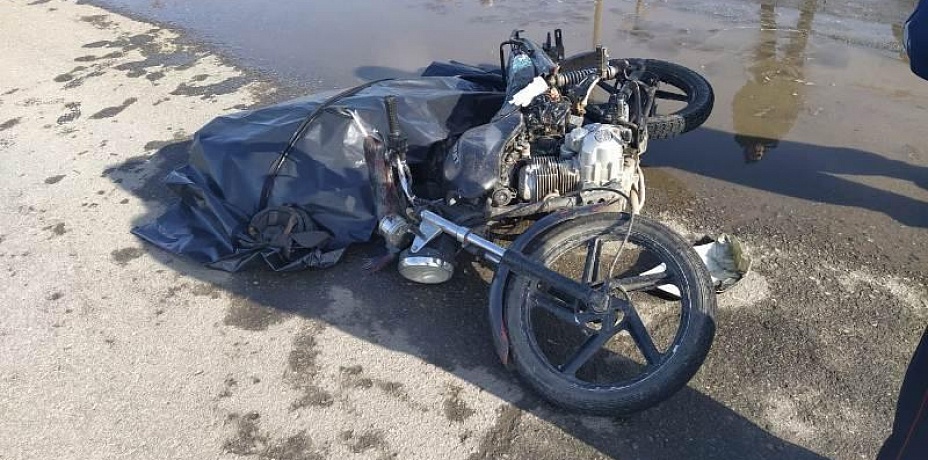 Мотоциклист-бесправник погиб на дороге в Челябинской области