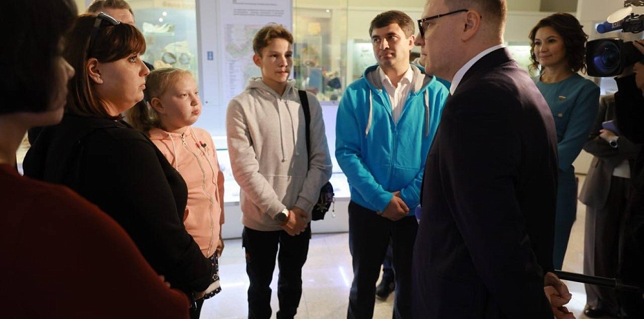 Челябинцы купили кибер-протезы для школьников-инвалидов из ДНР 