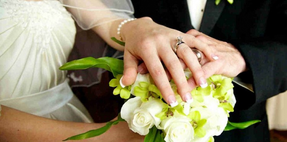 Следует ли разрешать должникам жениться?