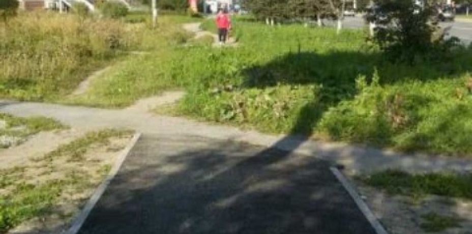 Тротуар в никуда: в Миассе так оригинально благоустроена территория (ФОТО)