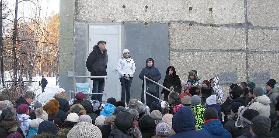 Снежинская гимназия № 127 в «родительской осаде»: организованы штаб и круглосуточное дежурство