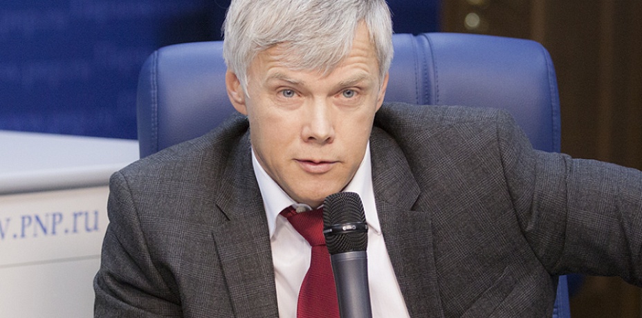 Депутата Валерия Гартунга подозревали в заражении коронавирусом