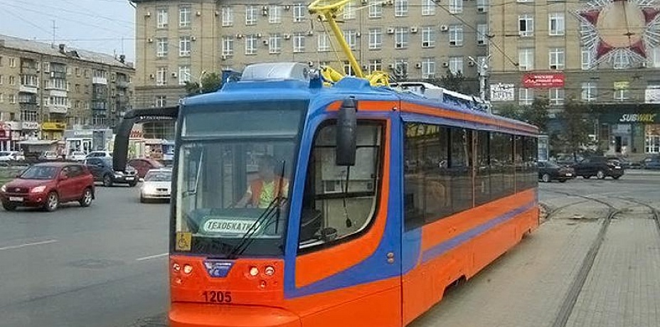 За неделю пассажиропоток на электротранспорте Челябинска снизился на 25%
