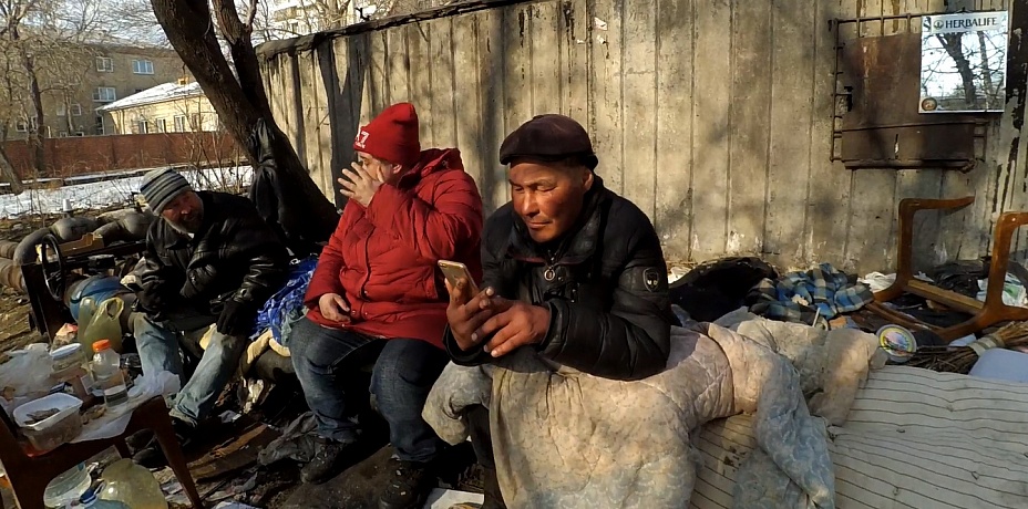 «Меня кинули бомжи». Челябинские бездомные обманули волонтера с добрыми намерениями