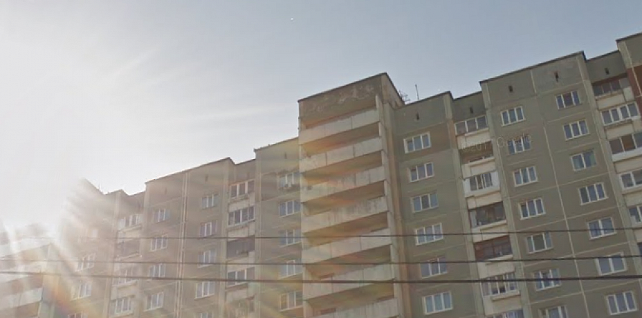 В Екатеринбурге во дворе дома найден труп мужчины