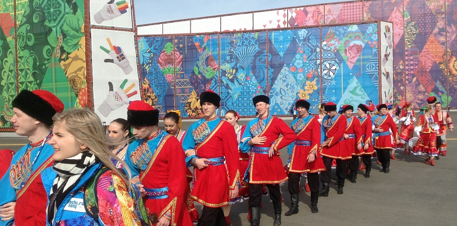 В Олимпийском парке ансамбль танца «Урал» показал первый концерт  
