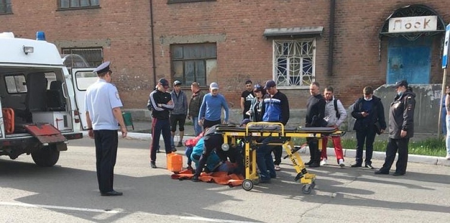 В Челябинской области автомобиль ГИБДД во время погони сбил девушку 
