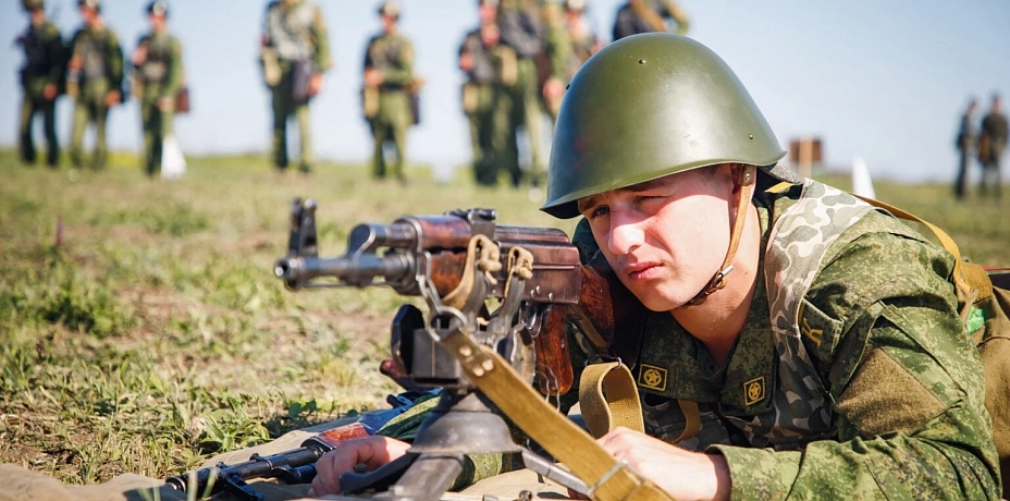 В Челябинской области объявили набор взрослых на бесплатные курсы начальной военной подготовки