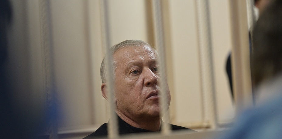 В Челябинске закончили расследование уголовного дела против бывшего мэра Евгения Тефтелева 