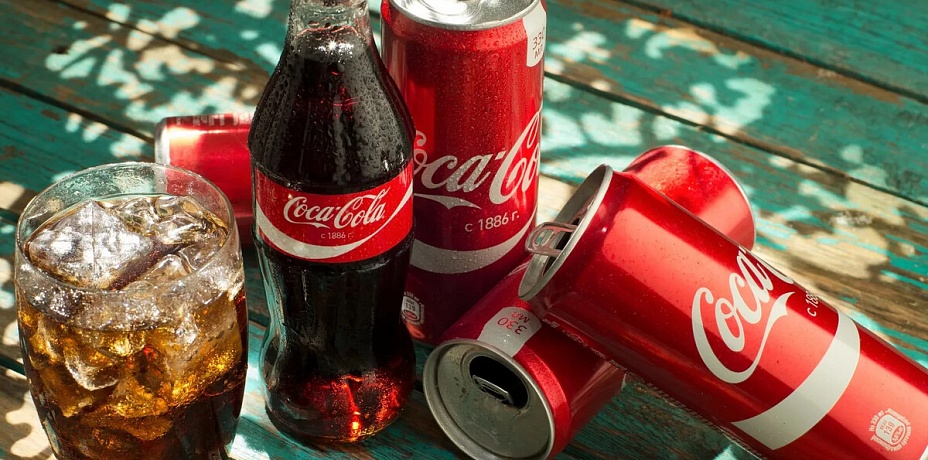Только две упаковки в одни руки: в Челябинске ввели ограничения на продажу Coca-colla 