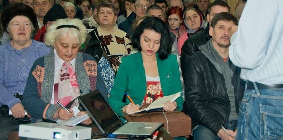 В Челябинске более 200 человек собралось на общественные слушания по проекту Томинского ГОКа