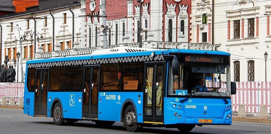 В Челябинскую область доставят полсотни списанных автобусов из Москвы 