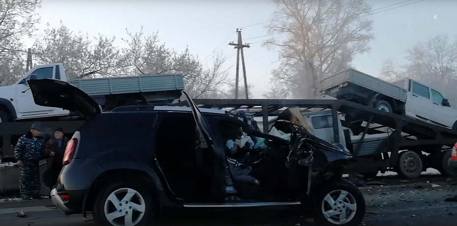 Крупная авария на автодороге Челябинск - Новосибирск. Видео