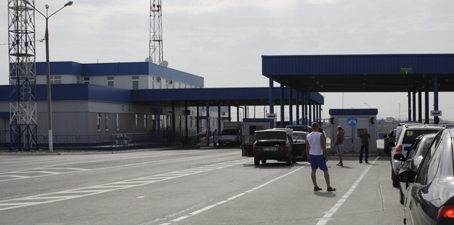 ФСБ пресекла попытку вывоза 11 тонн дезинфицирующей жидкости в Казахстан