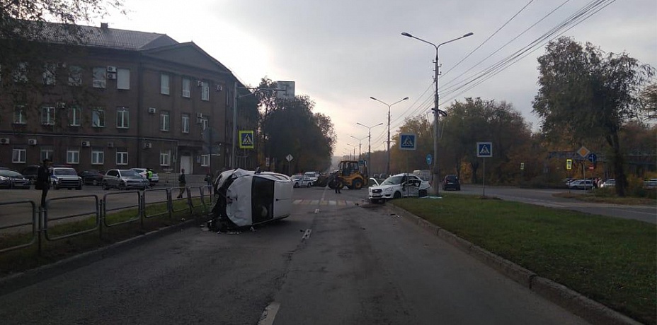Водитель иномарки погиб в аварии на перекрестке в Магнитогорске