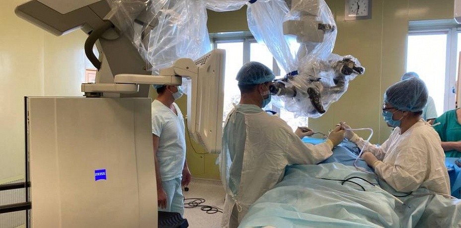 В Челябинске пожилой женщине провели сложнейшую операции на мозге 
