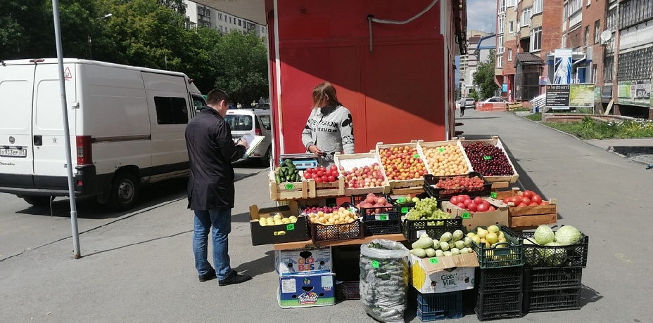 В Челябинске прошел рейд по стихийным рынкам