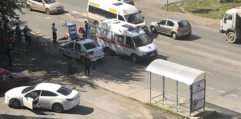 «Лежит на пешеходном переходе». Очевидцы сообщают о происшествии на северо-западе Челябинска